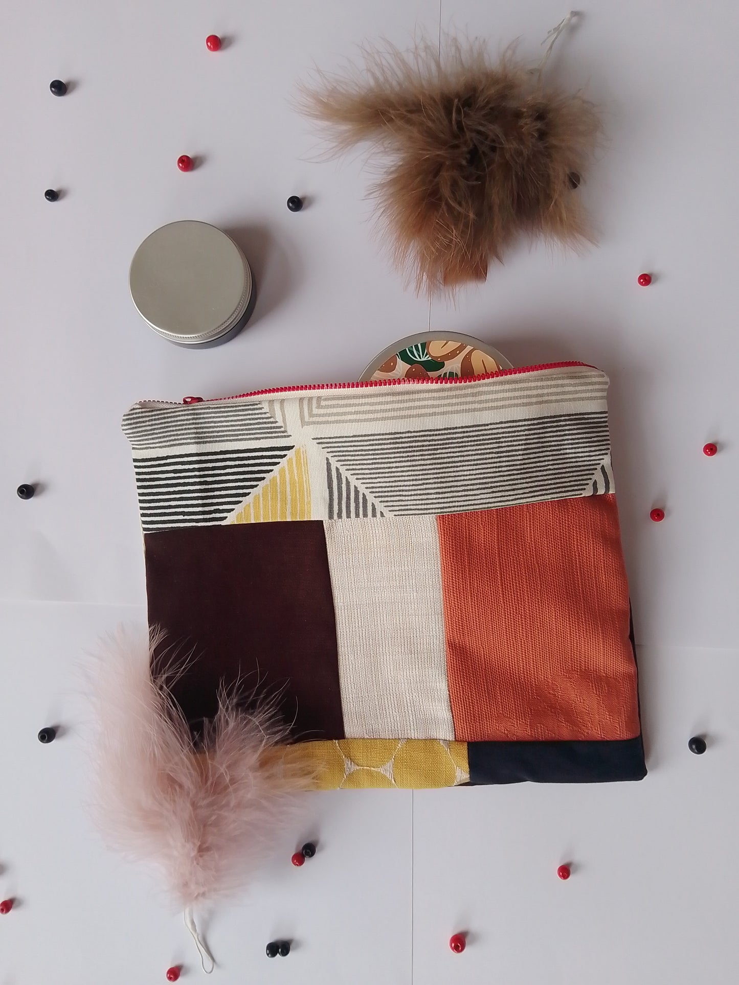 Essentials pouch/ make up bag