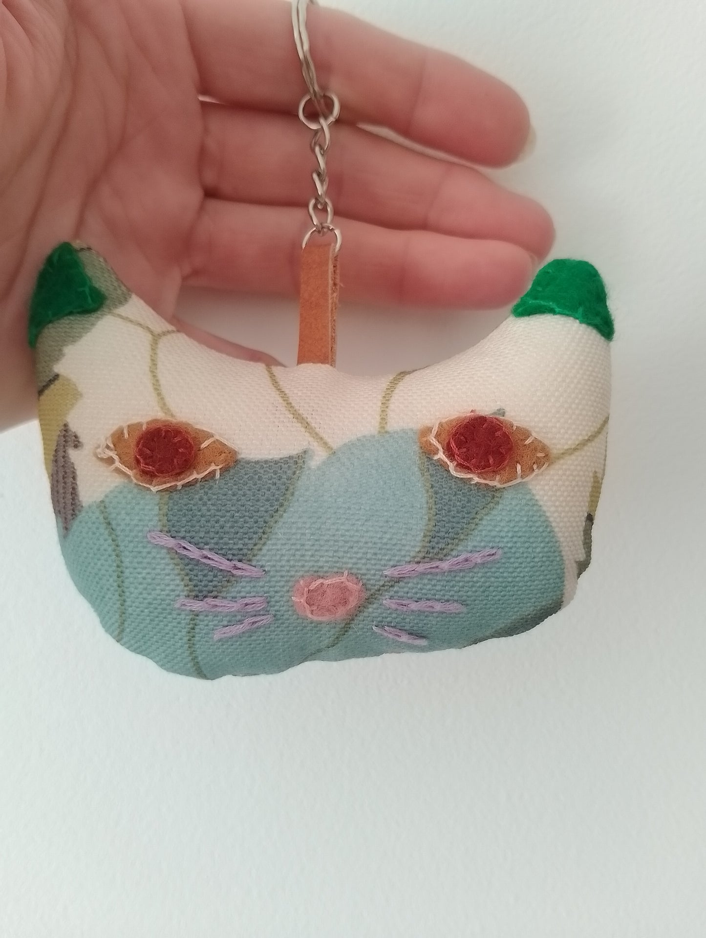 Cat Face Keyring