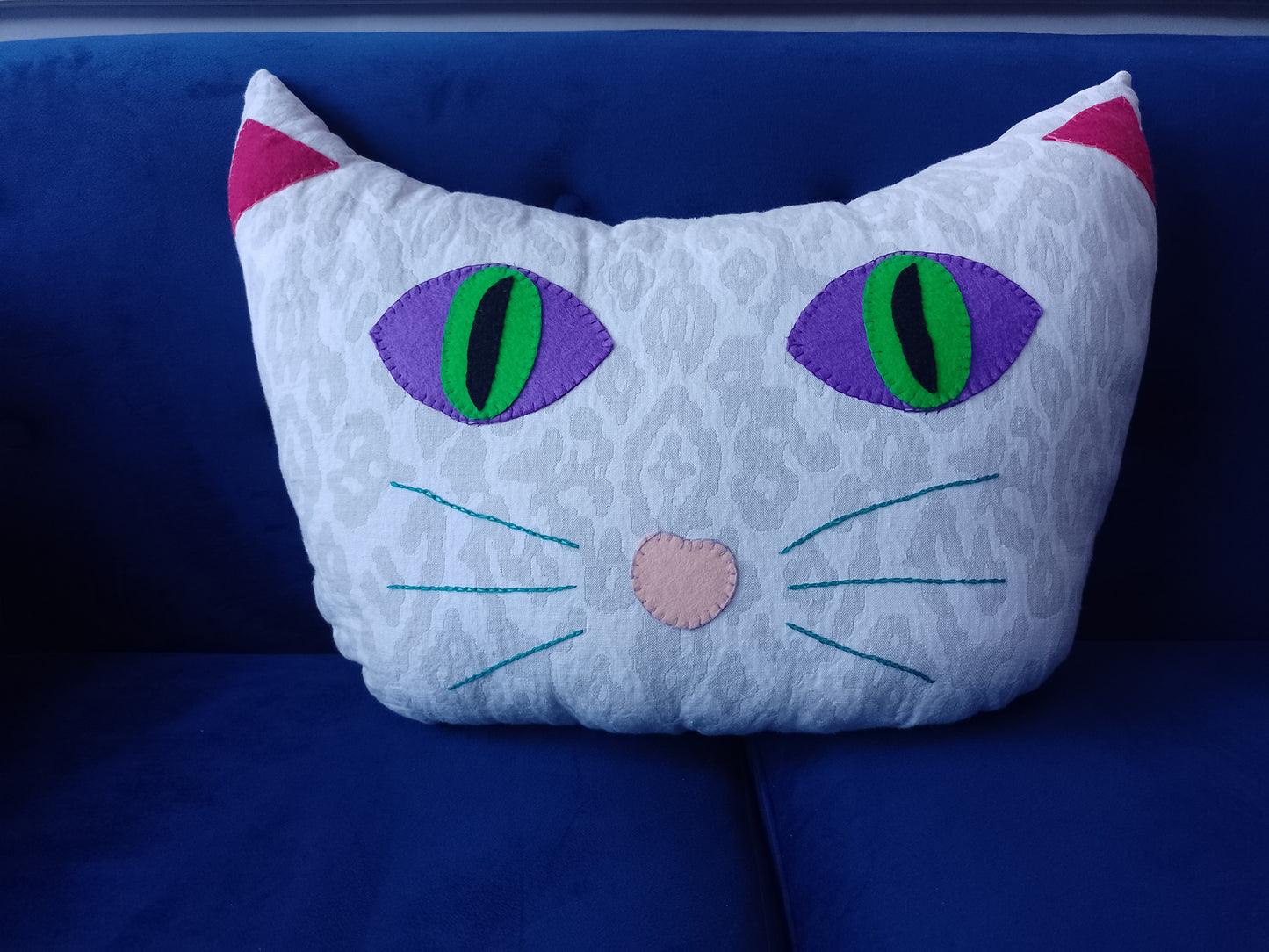 Cat Face Cushion