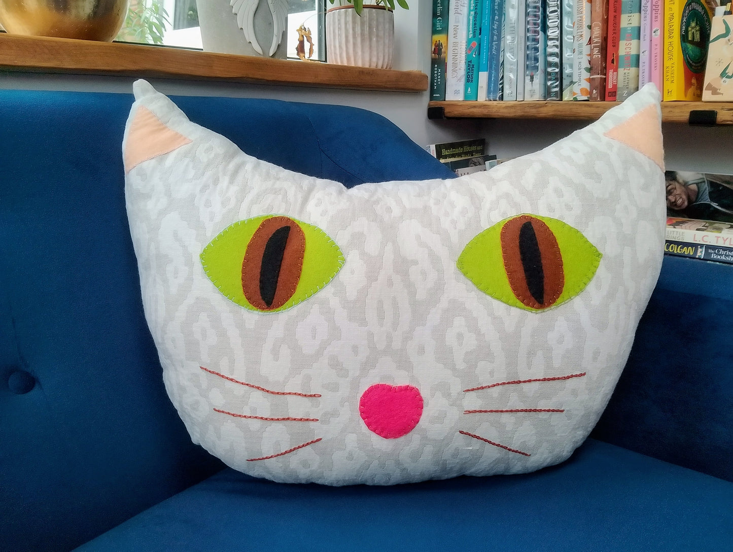 Cat Face Cushion