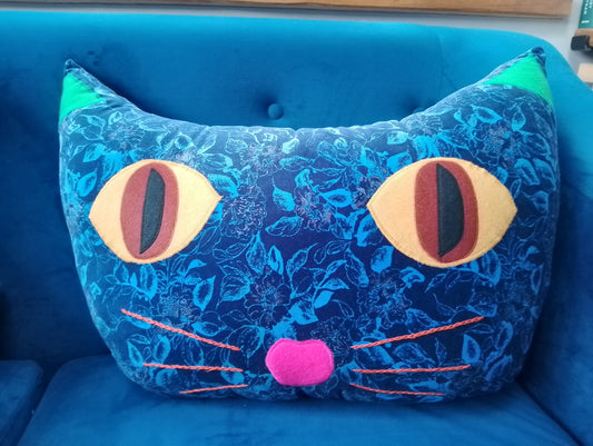 Cat face Cushion